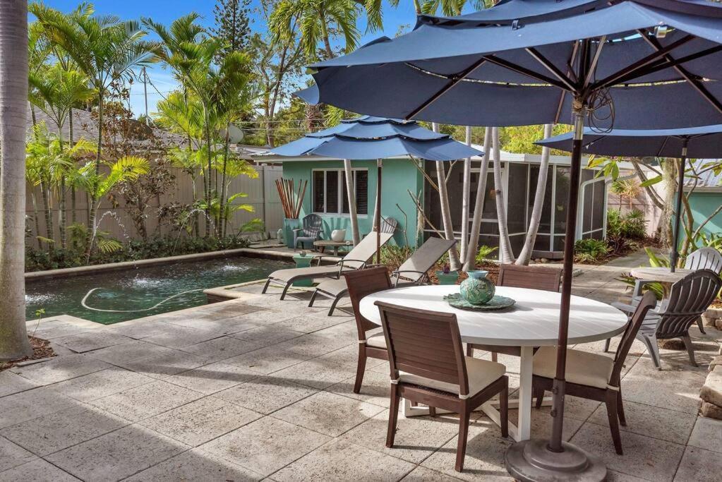 Charming Studio W Pool One Mile To Beach Pets Welcome Lake Worth Beach Extérieur photo